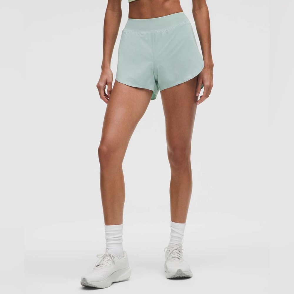 NWT Lululemon Fast and Free High-Rise Classic-Fit Split Short 3"